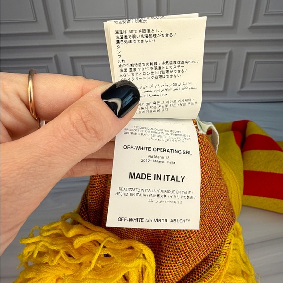 Off-White™ c/o Virgil Abloh Knit Scarf | Yellow & Red Diagonal Arrows | Auth COA - Picture 3 of 5